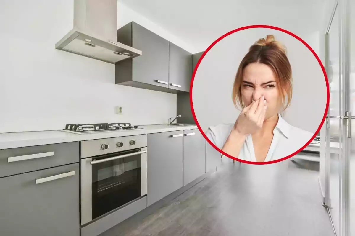Una mujer tapándose la nariz encima de una cocina de fondo